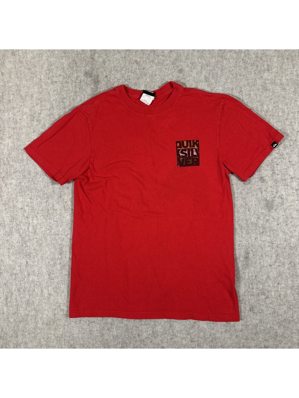 Vintage Quicksilver T-shirt XS-S? Red Short Sleeve Y2K Surf Skate